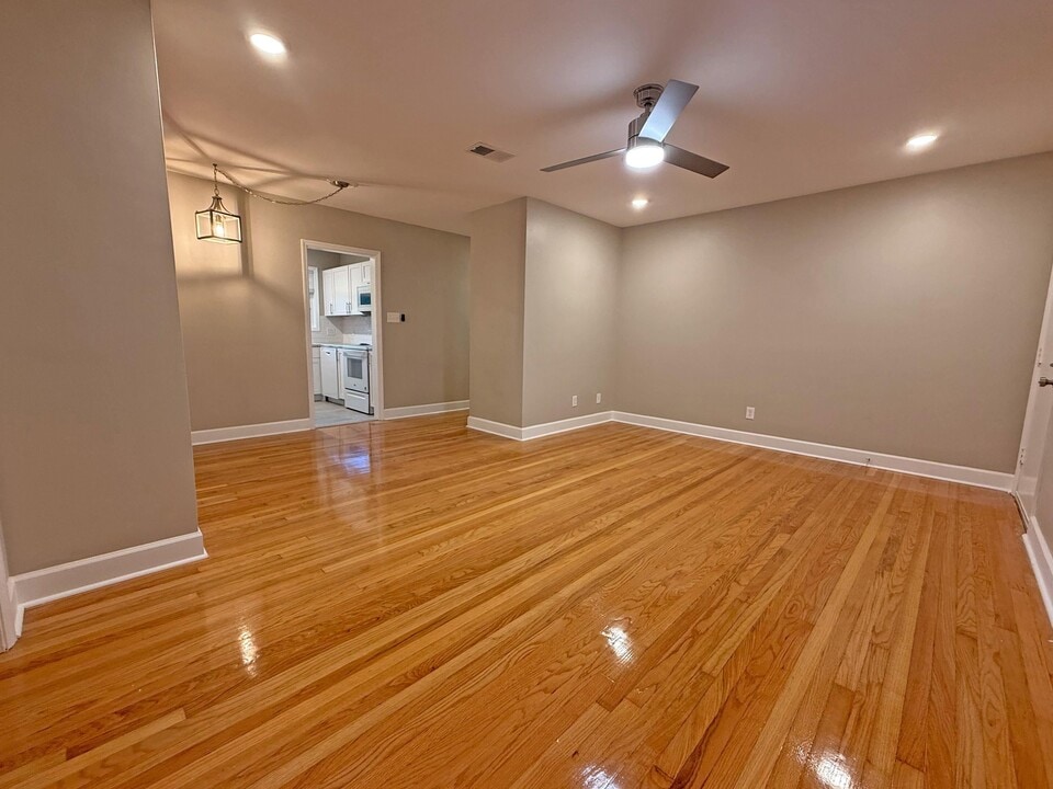 606 E Park Ave in Tallahassee, FL - Building Photo