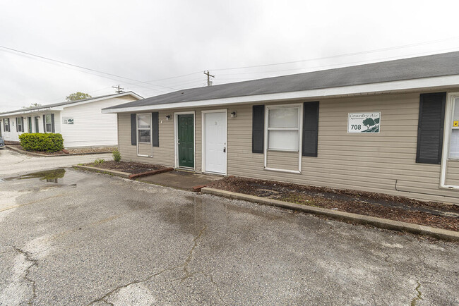 property at 708 W Cunningham Dr