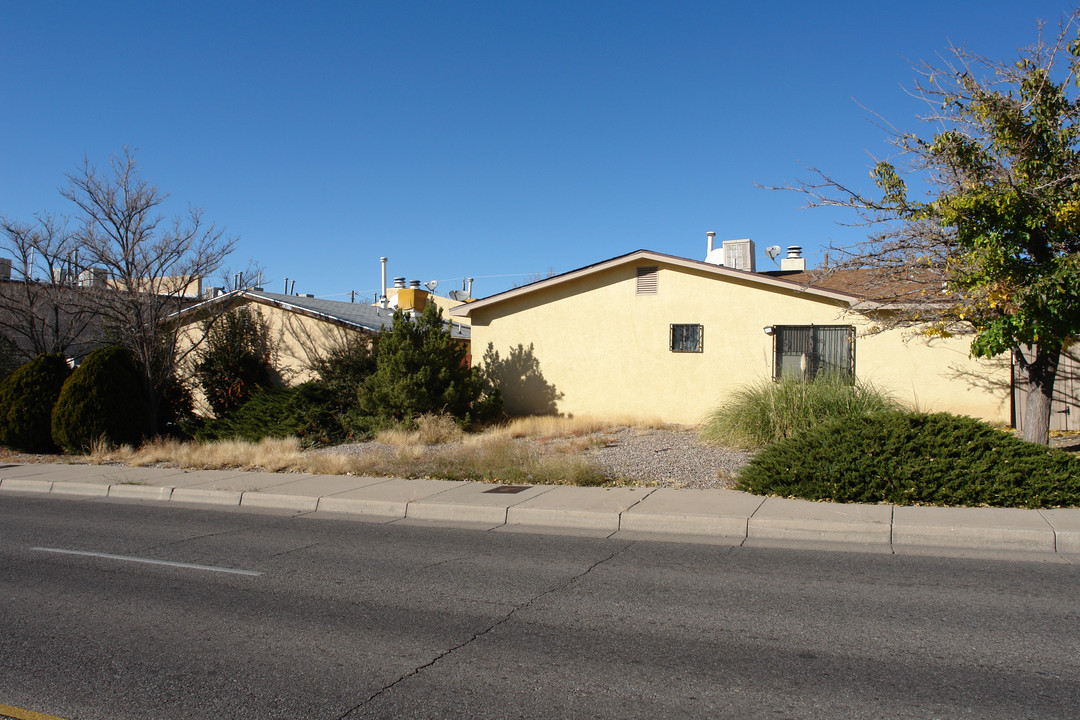 12017 Menual NE in Albuquerque, NM - Building Photo