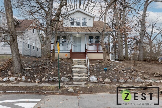 20017 Monica St in Detroit, MI - Building Photo - Building Photo