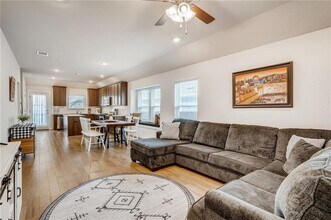 6049 Urbano Bnd in Round Rock, TX - Building Photo - Building Photo