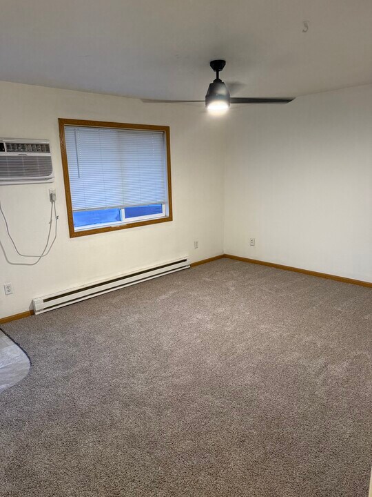 728 31st St N in Fargo, ND - Foto de edificio