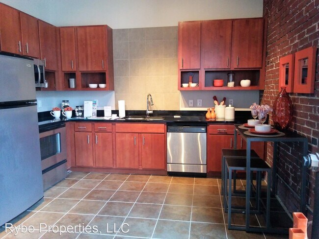1114 Lucas Ave-Unit -#402 in St. Louis, MO - Building Photo - Building Photo