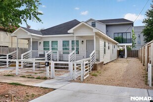 1514 Everett St, Unit 1841 in Houston, TX - Building Photo