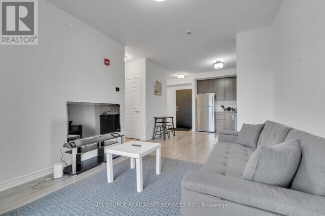 200 Lagerfeld Dr in Brampton, ON - Building Photo - Building Photo