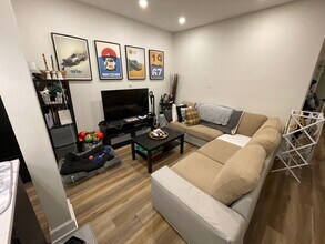 421 Rielle Rue in Verdun, QC - Building Photo - Building Photo