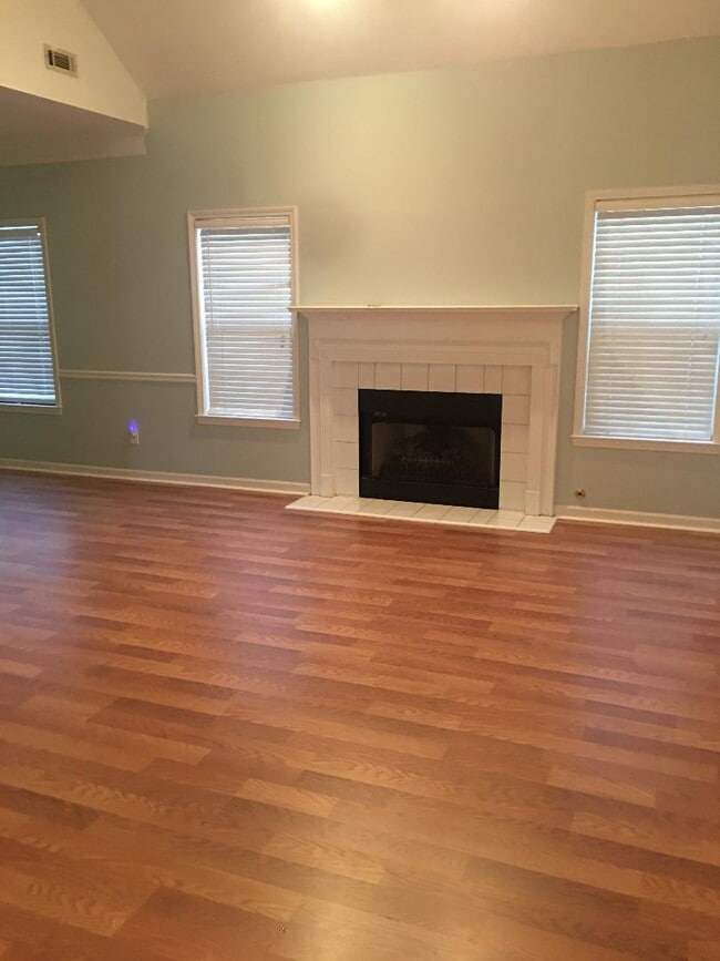 534 Fielding Ct in Fayetteville, GA - Foto de edificio - Building Photo