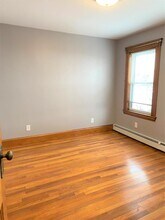 167 Harvard St, Unit 2 in Medford, MA - Building Photo - Building Photo
