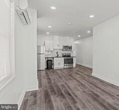 2322 S 63rd St in Philadelphia, PA - Building Photo - Building Photo