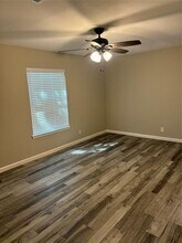 921 Klare Ave in Rosenberg, TX - Building Photo - Building Photo