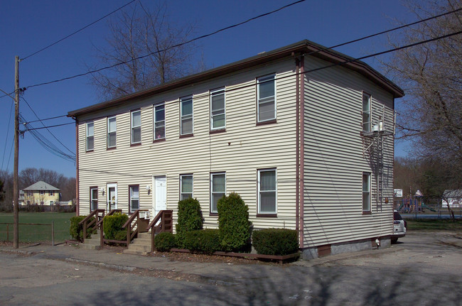 15 Pleadwell St in Taunton, MA - Building Photo - Building Photo