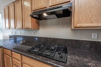 828 Toulouse Ln in Clovis, CA - Building Photo - Building Photo