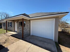 202 Lura Ln in Van Buren, AR - Building Photo