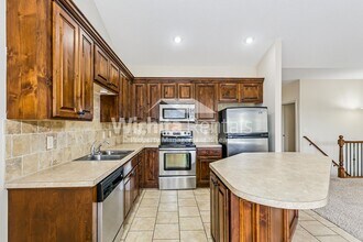 1701-1703 N Chapel Hill St in Wichita, KS - Building Photo - Building Photo