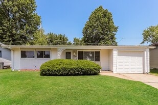 1727 Nashua Dr in St. Louis, MO - Building Photo