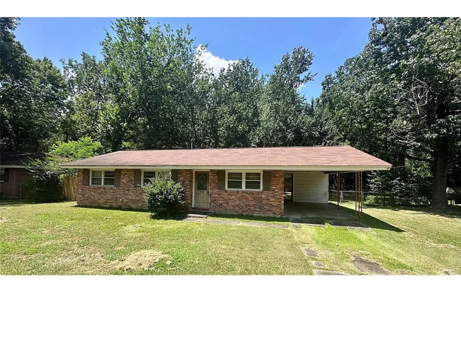1130 Lombard Dr