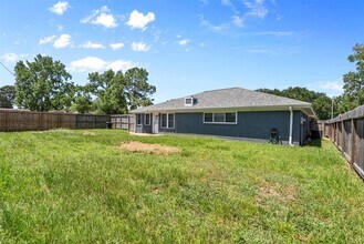 327 Gentilly Dr in Katy, TX - Building Photo - Building Photo