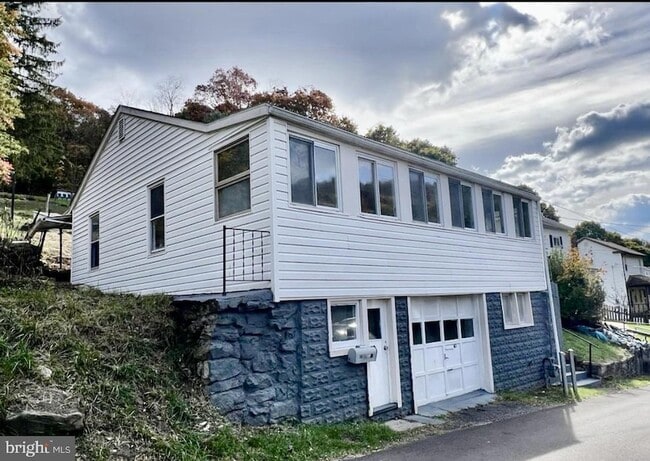 property at 43 High St