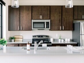 1414 SW Westview Dr in Ankeny, IA - Building Photo - Building Photo