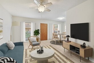 8931 Blind Pass Rd in St Pete Beach, FL - Building Photo - Building Photo