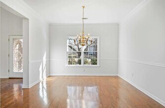 4185 Waterford Dr in Suwanee, GA - Foto de edificio - Building Photo