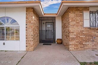 1821 Ed White Way in El Paso, TX - Building Photo - Building Photo