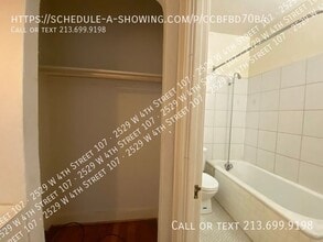 2529 4th St in Los Angeles, CA - Foto de edificio - Building Photo