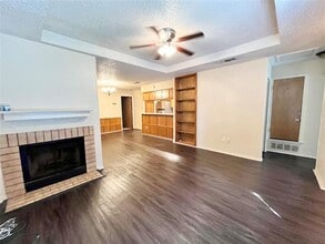 2320 Miguel Ln in Arlington, TX - Building Photo - Building Photo