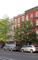 434 Hudson St in New York, NY - Building Photo