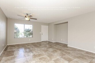 15937 W Elm St in Surprise, AZ - Foto de edificio - Building Photo