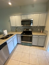 1737 Royal Ridge Dr in Davenport, FL - Building Photo - Building Photo