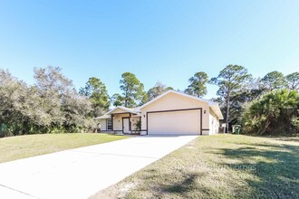 3778 Wentworth St in North Port, FL - Building Photo - Building Photo