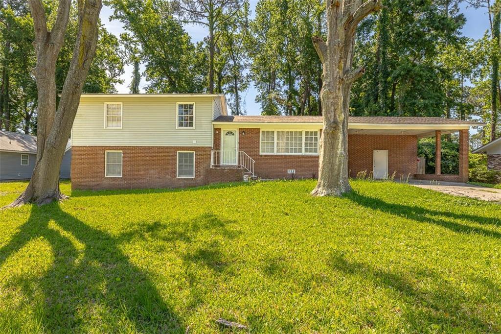 150 Fairway Oaks Dr in Brunswick, GA - Building Photo