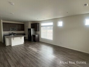 17704 E 103rd Ave in Commerce City, CO - Building Photo - Building Photo