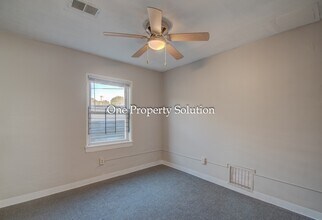 2421 Prospect St in Gary, IN - Building Photo - Building Photo