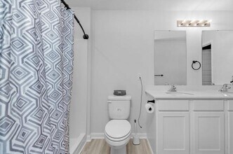 2659 Saltgrass Way in Crestview, FL - Building Photo - Building Photo