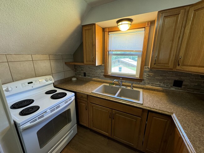 911 NW 8th St in Grand Rapids, MN - Building Photo - Building Photo