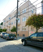 750 14th St in San Francisco, CA - Building Photo - Building Photo