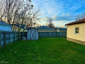 294 N Edgehill Ave in Youngstown, OH - Building Photo - Building Photo