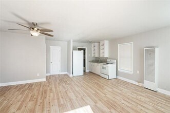 315.5 Fagg Dr in Lewisville, TX - Building Photo - Building Photo