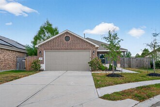 15171 Willow Tree Ln in Roman Forest, TX - Building Photo - Building Photo