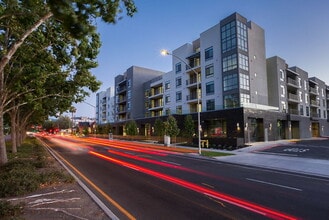 Revere Campbell in Campbell, CA - Foto de edificio - Building Photo