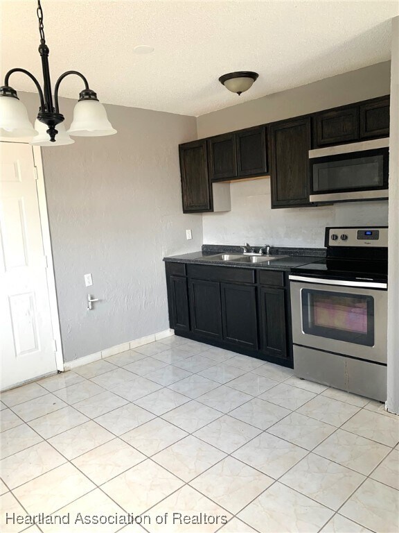 331 Blanco Ct in Avon Park, FL - Building Photo - Building Photo