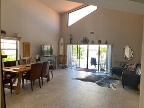 2579 La Lique Cir in West Palm Beach, FL - Building Photo - Building Photo