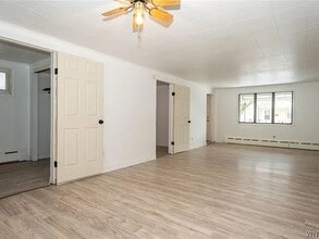 166 Barnard St in Buffalo, NY - Building Photo - Building Photo