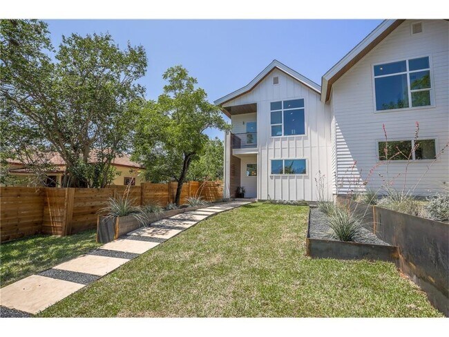 1902 New York Ave in Austin, TX - Building Photo - Building Photo