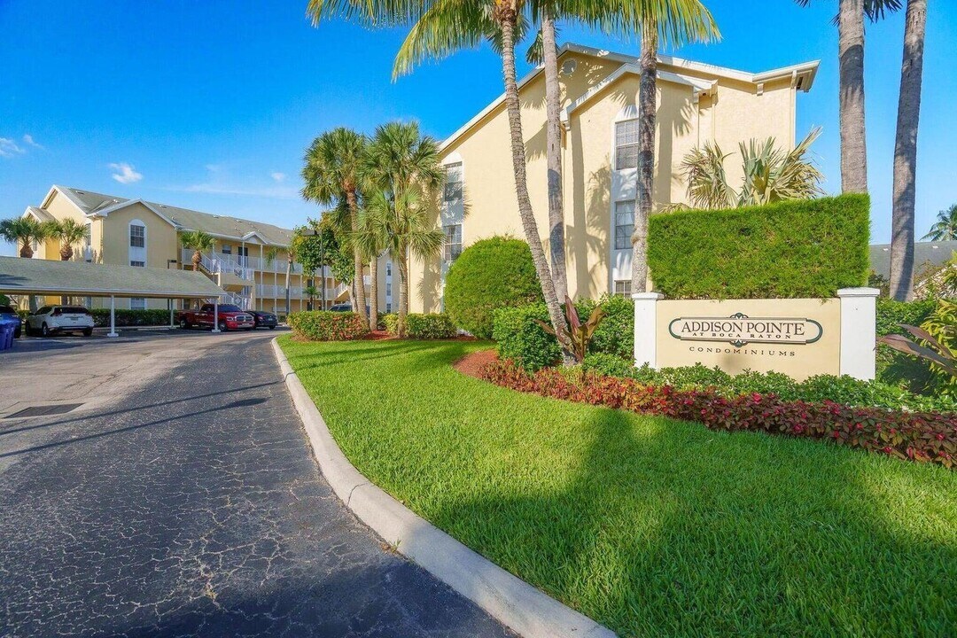 6284 La Costa Dr in Boca Raton, FL - Building Photo