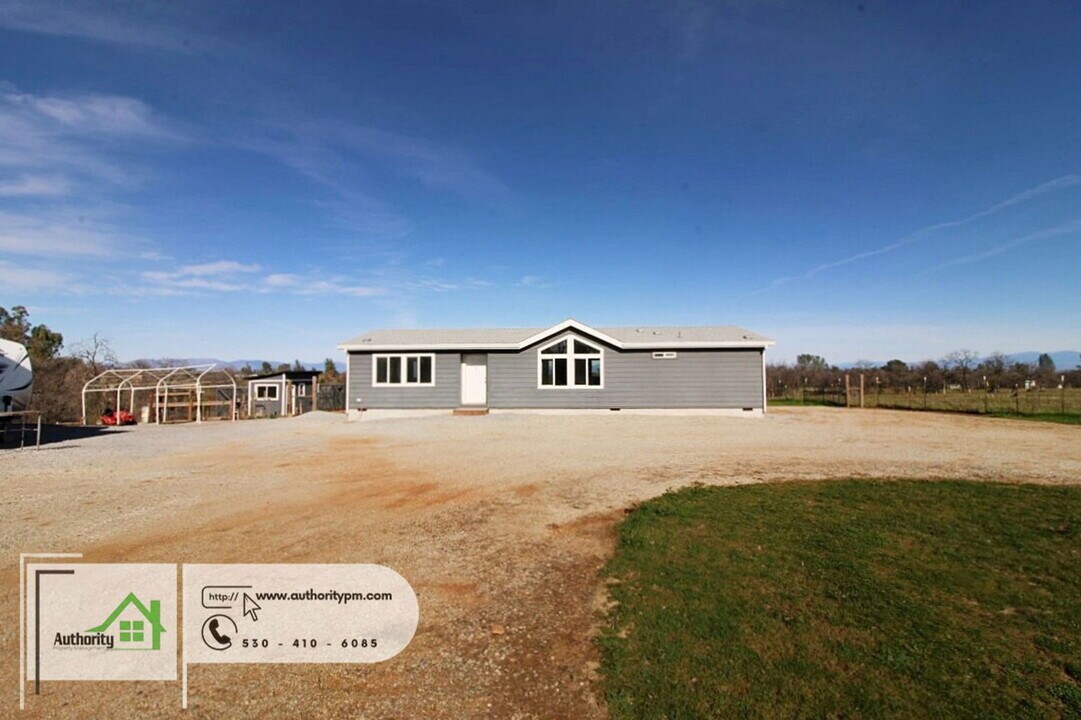 18848 Lorina Dr in Anderson, CA - Building Photo