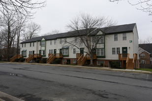 The University Townhouses Apartments