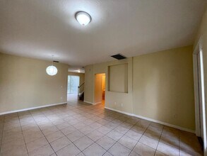1362 Pacific Rd in Kissimmee, FL - Building Photo - Building Photo
